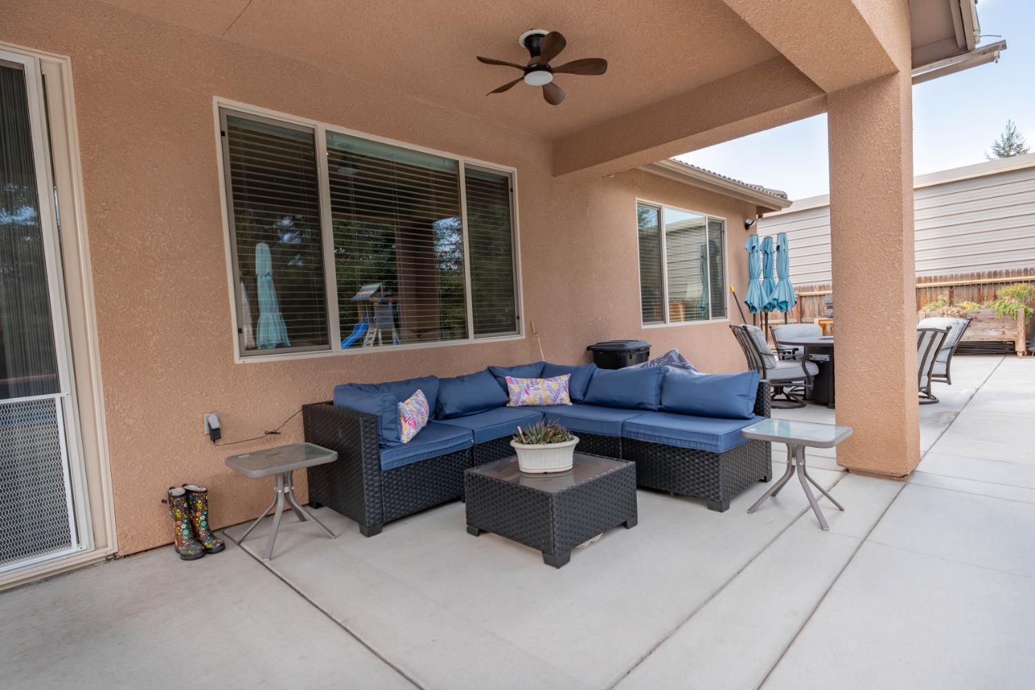 3240 W Lark Ave, Visalia, CA 93291