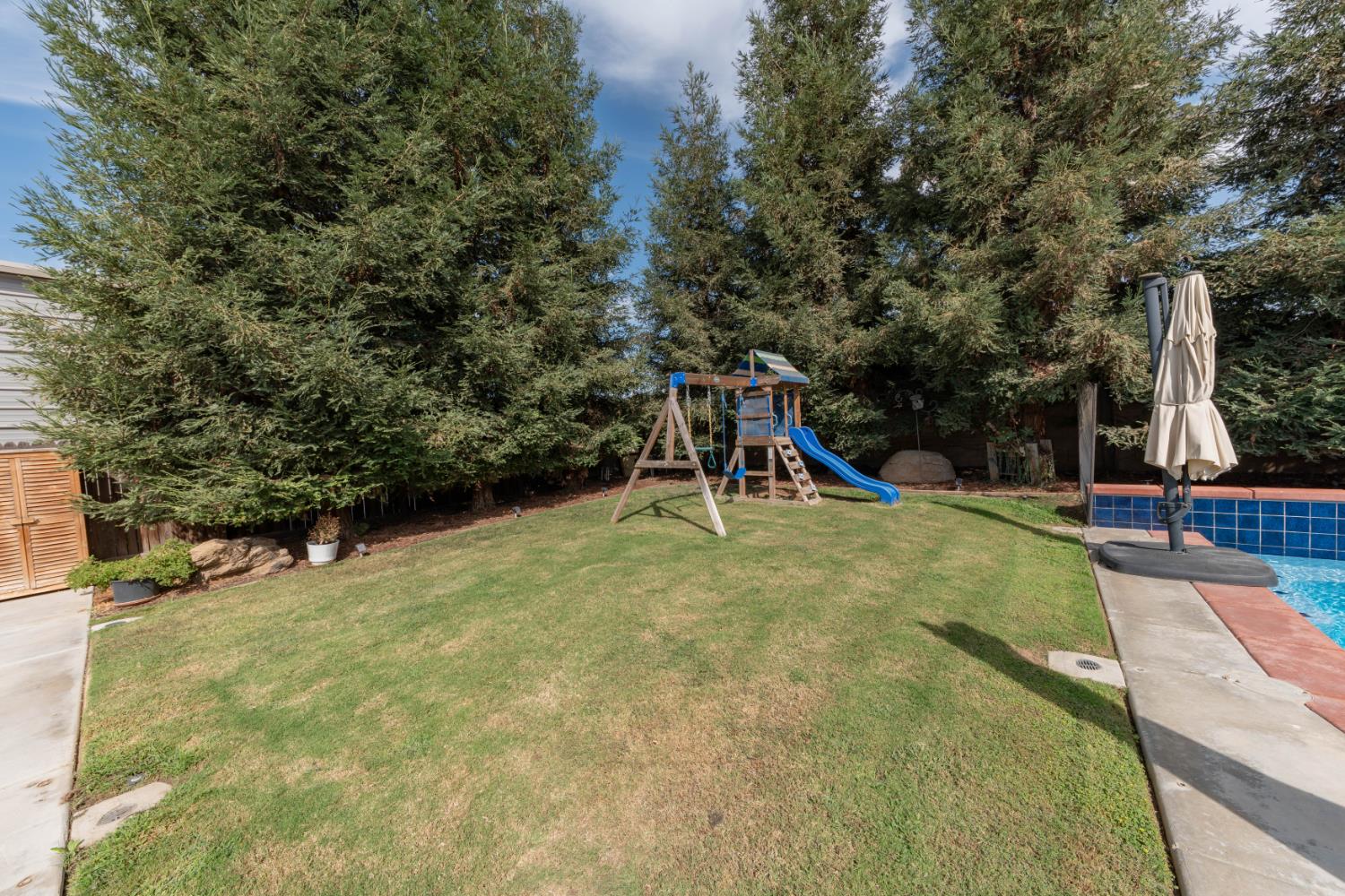 3240 W Lark Ave, Visalia, CA 93291