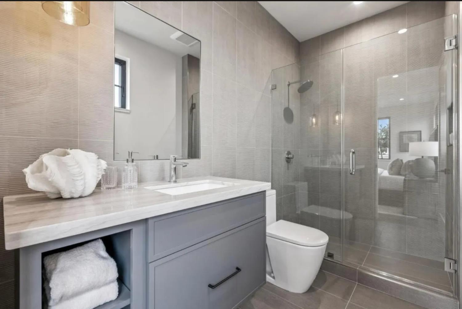 587 Creekside Ct, Half Moon Bay, CA 94019