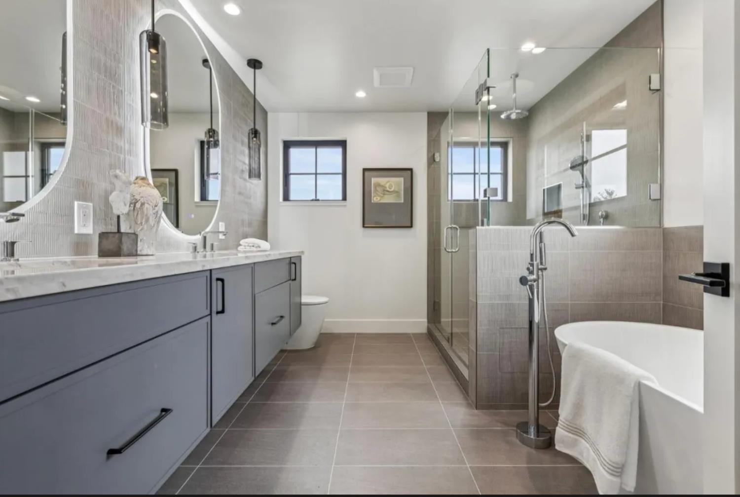 587 Creekside Ct, Half Moon Bay, CA 94019