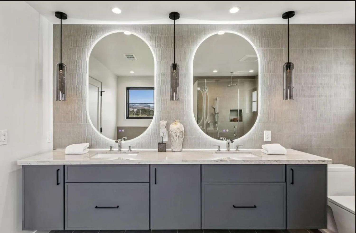 587 Creekside Ct, Half Moon Bay, CA 94019