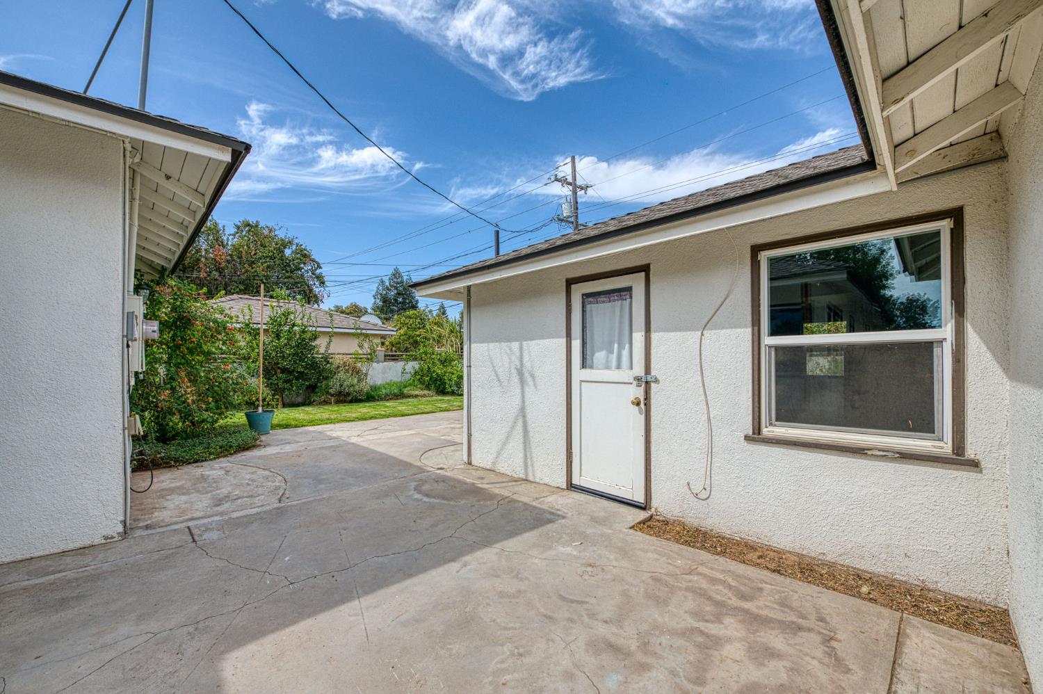 622 W Harvard Ave, Fresno, CA 93705