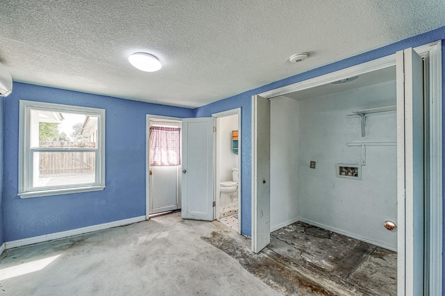 622 W Harvard Ave, Fresno, CA 93705