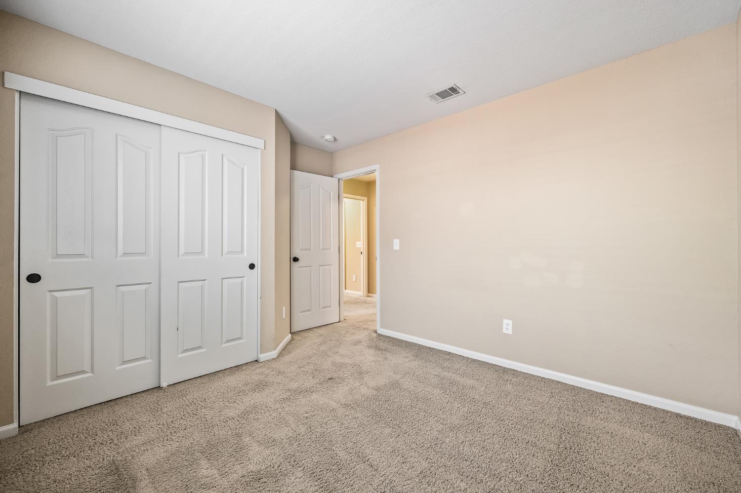 9904 River Oaks Dr, Stockton, CA 95209