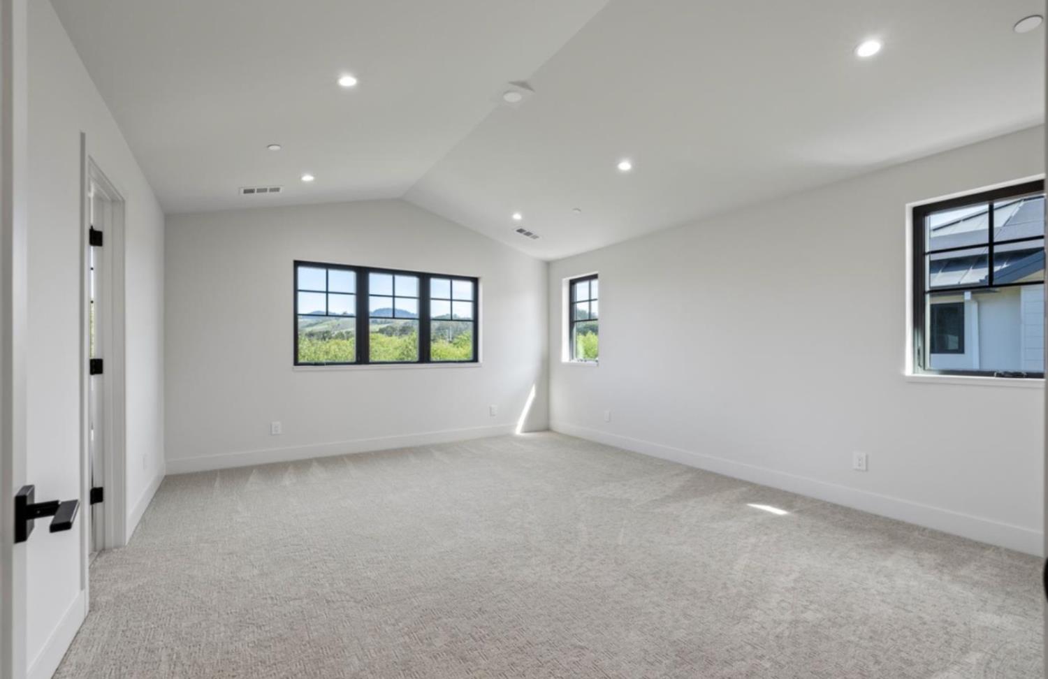 525 Creekside Ct, Half Moon Bay, CA 94019