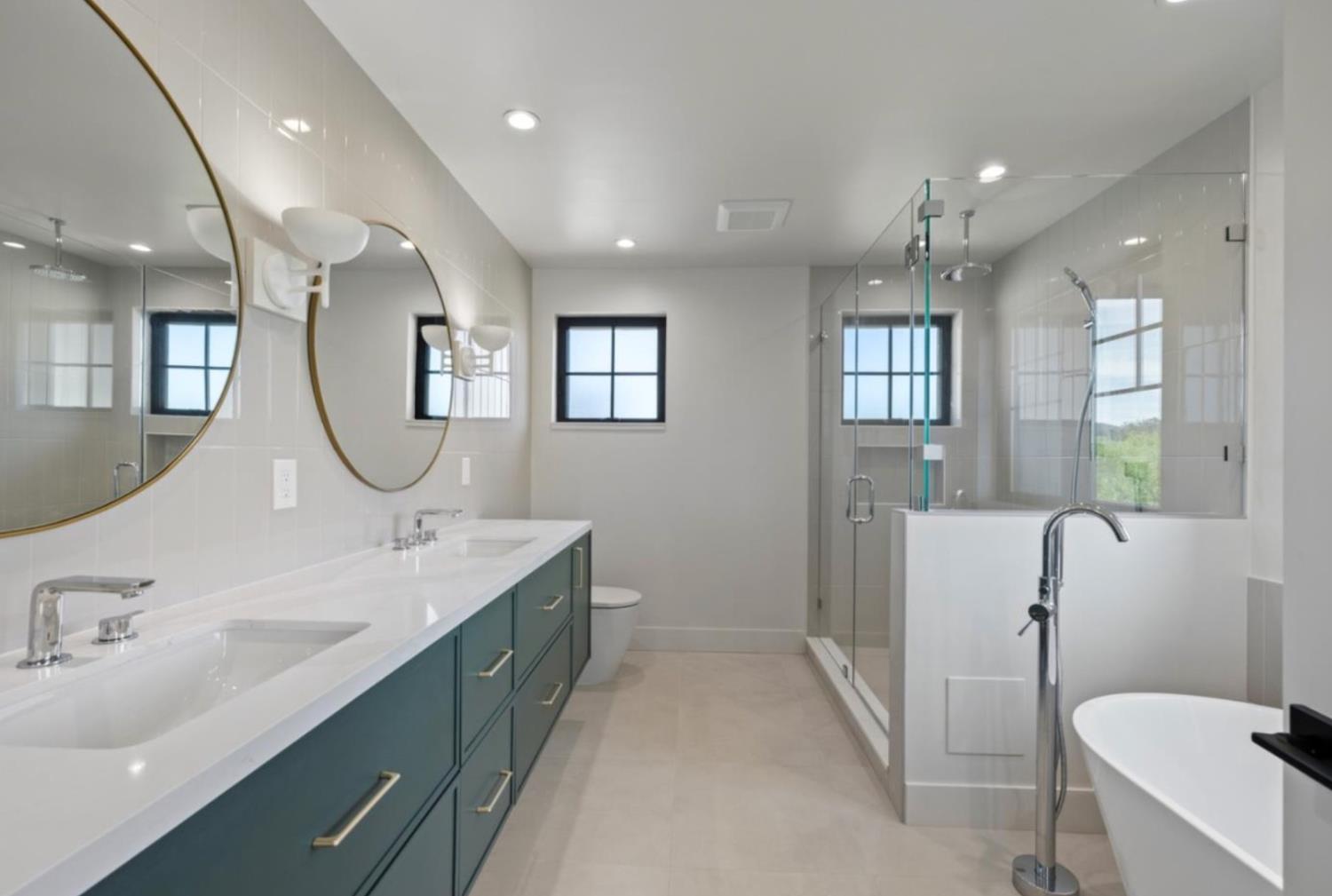525 Creekside Ct, Half Moon Bay, CA 94019