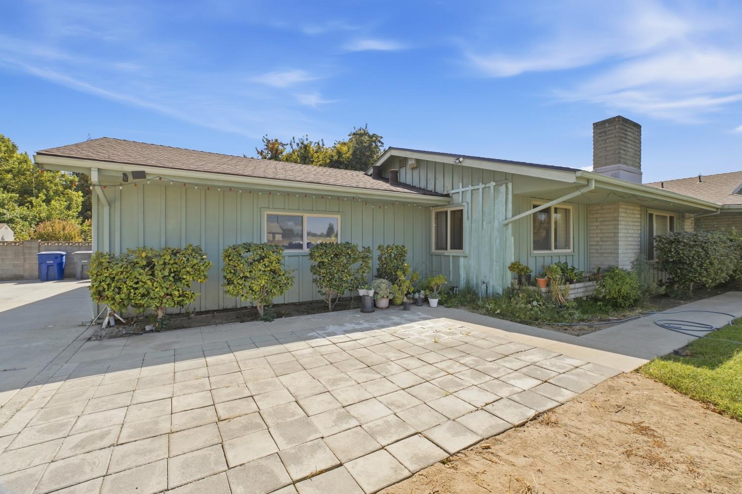 2513 Almond Ave, Sanger, CA 93657