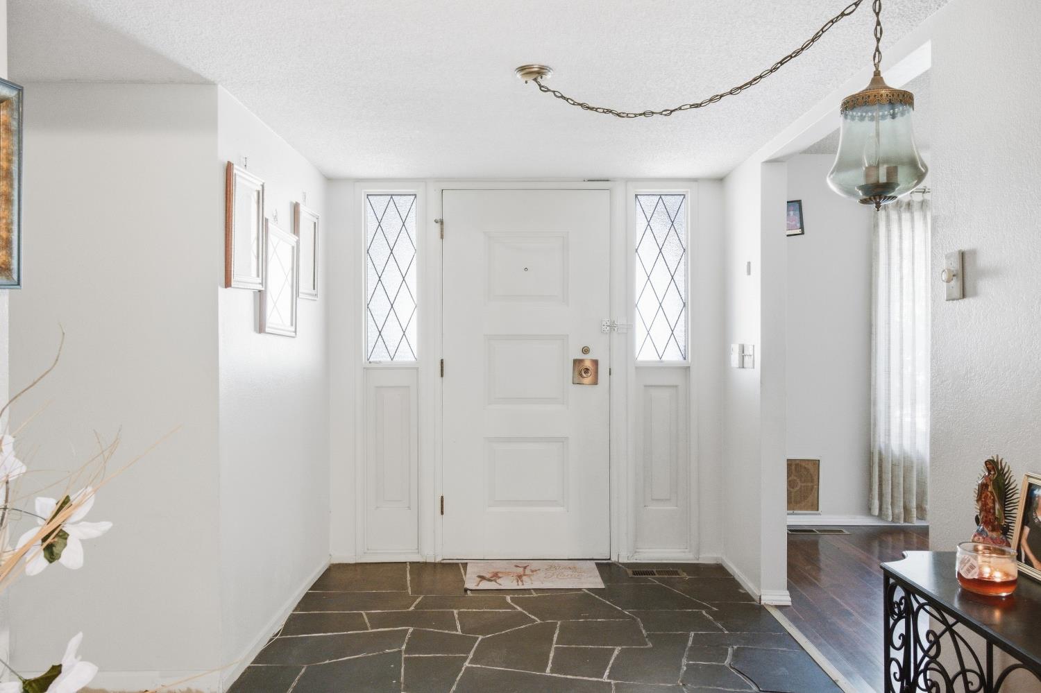 2513 Almond Ave, Sanger, CA 93657