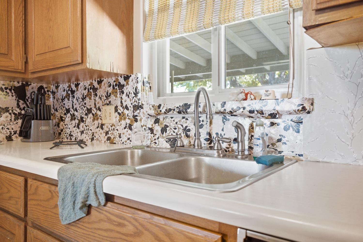 2513 Almond Ave, Sanger, CA 93657