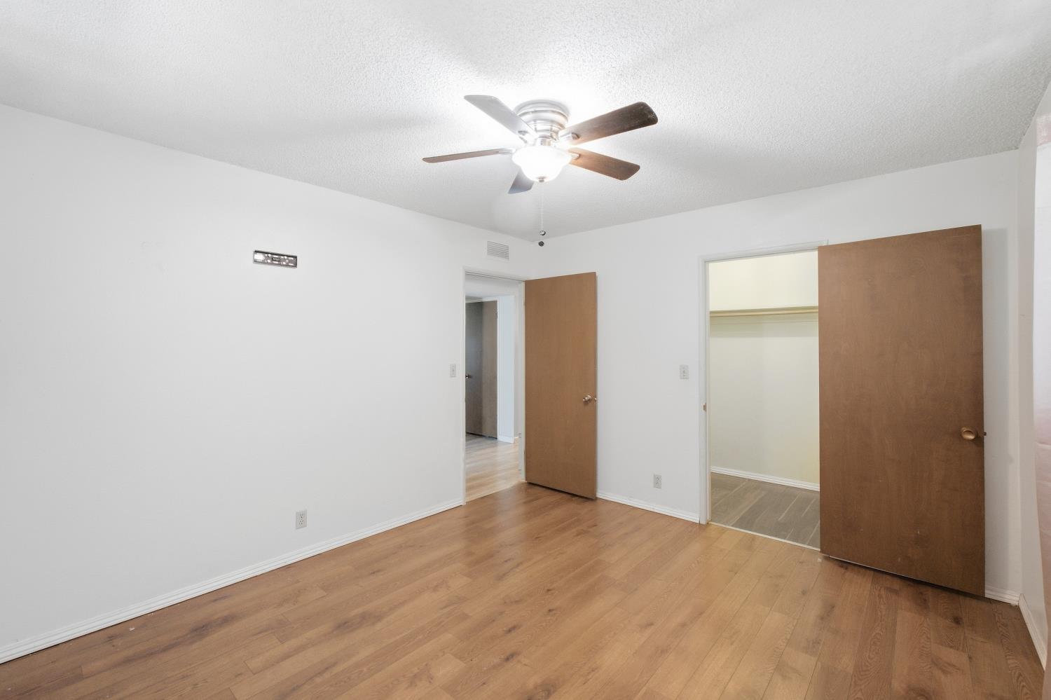 2513 Almond Ave, Sanger, CA 93657