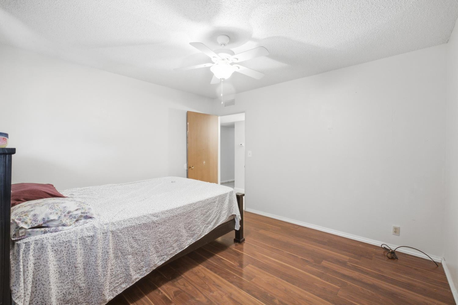 2513 Almond Ave, Sanger, CA 93657