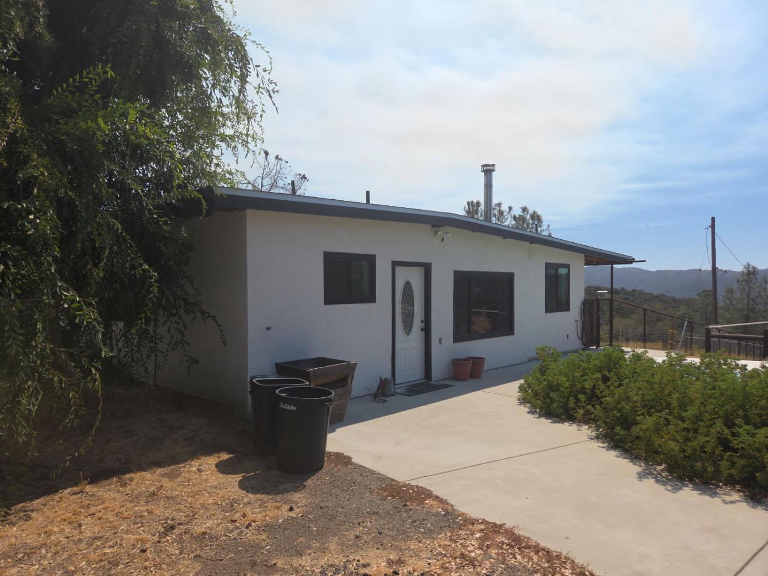 43980 CA-49, Ahwahnee, CA 93601