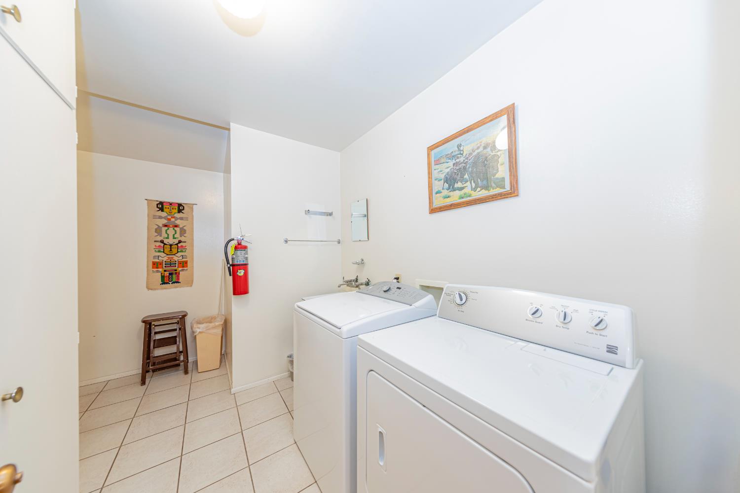 8005 Cedar Cir, Wawona, CA 95389