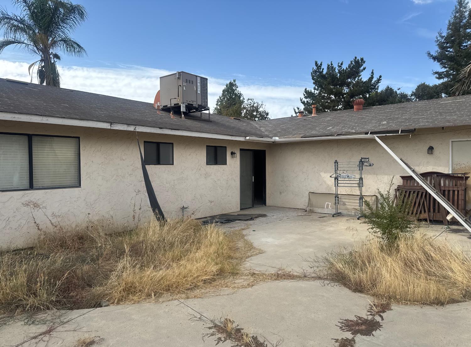 1754 Donner Ave, Clovis, CA 93611