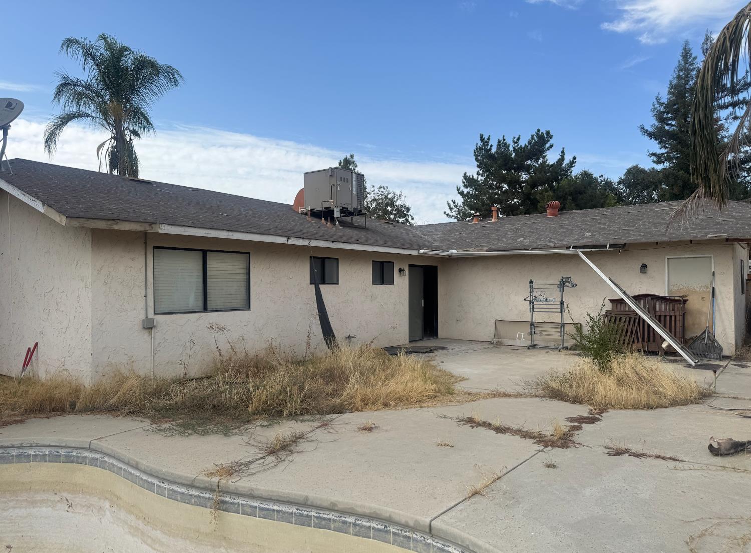 1754 Donner Ave, Clovis, CA 93611