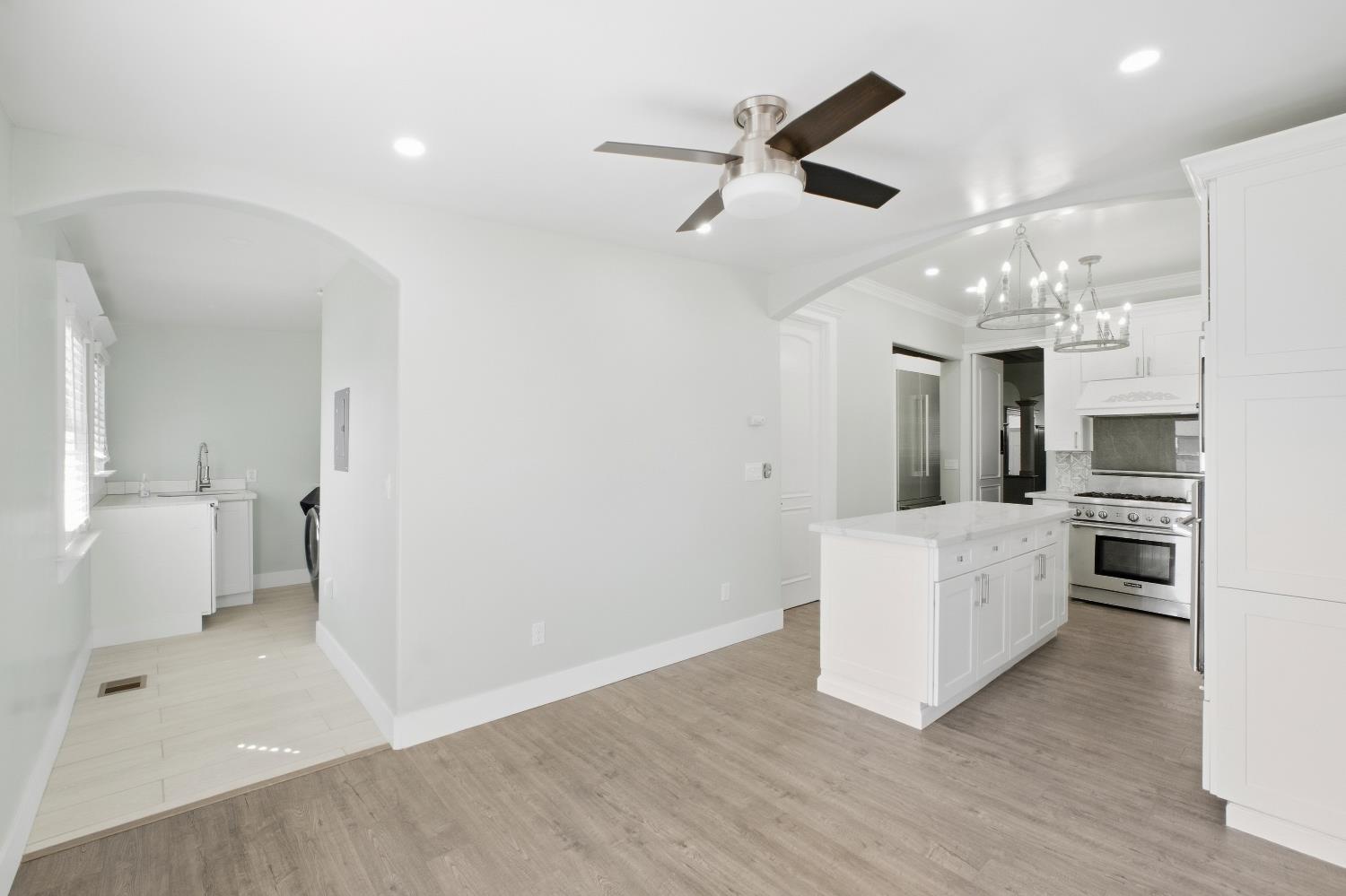 2111 Stillman St, Selma, CA 93662