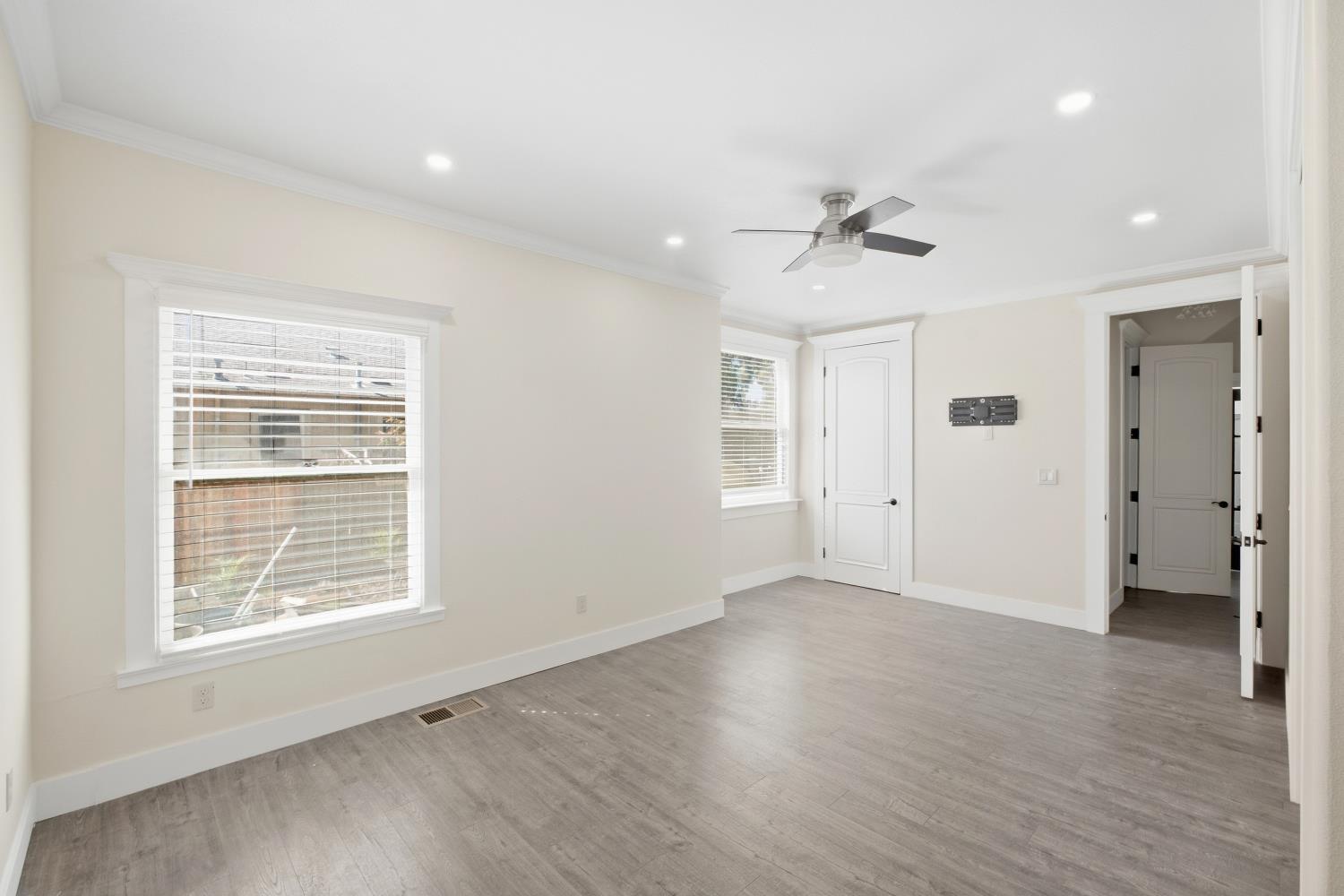 2111 Stillman St, Selma, CA 93662