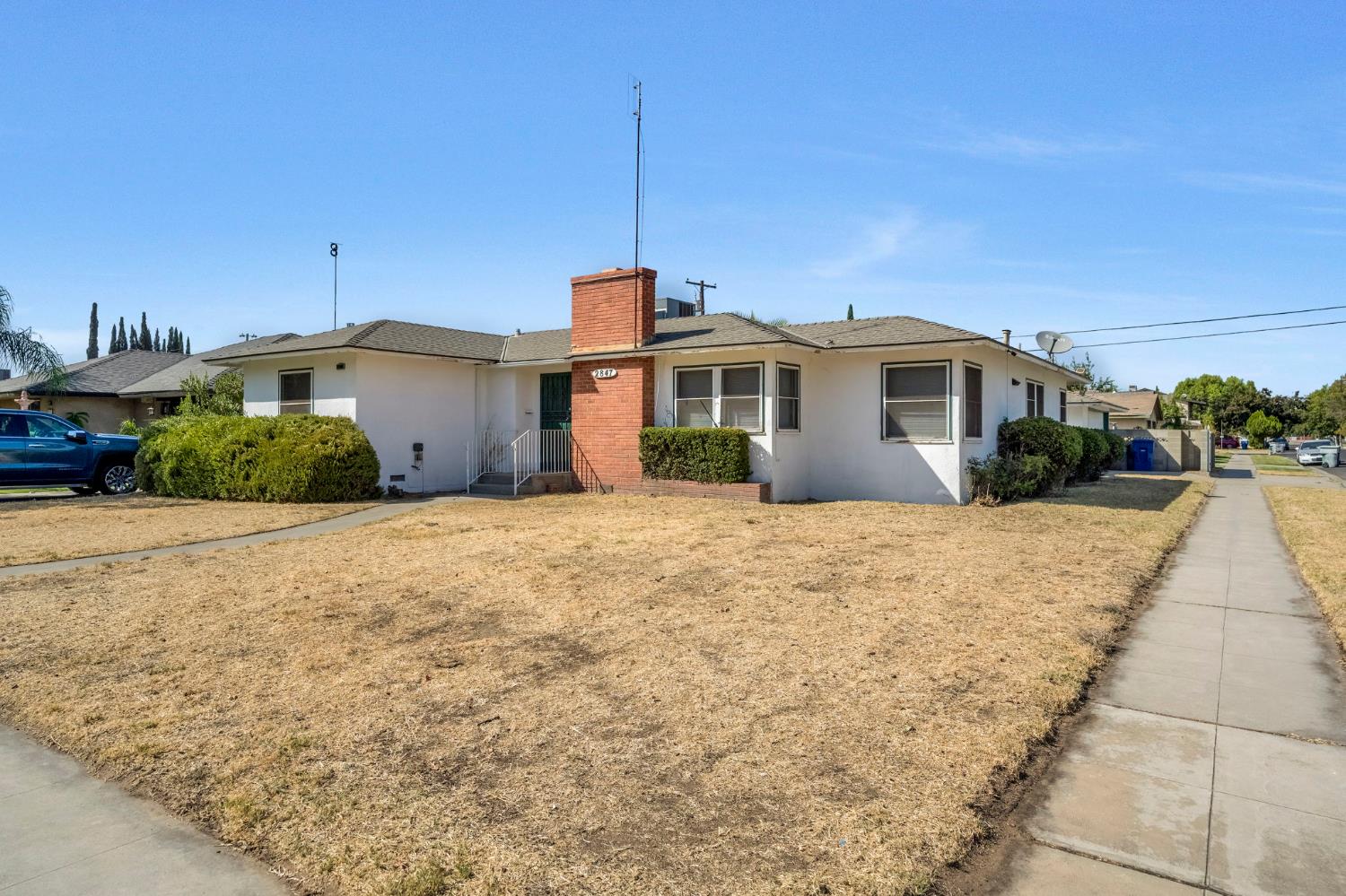 2847 E Michigan, Fresno, CA 93703