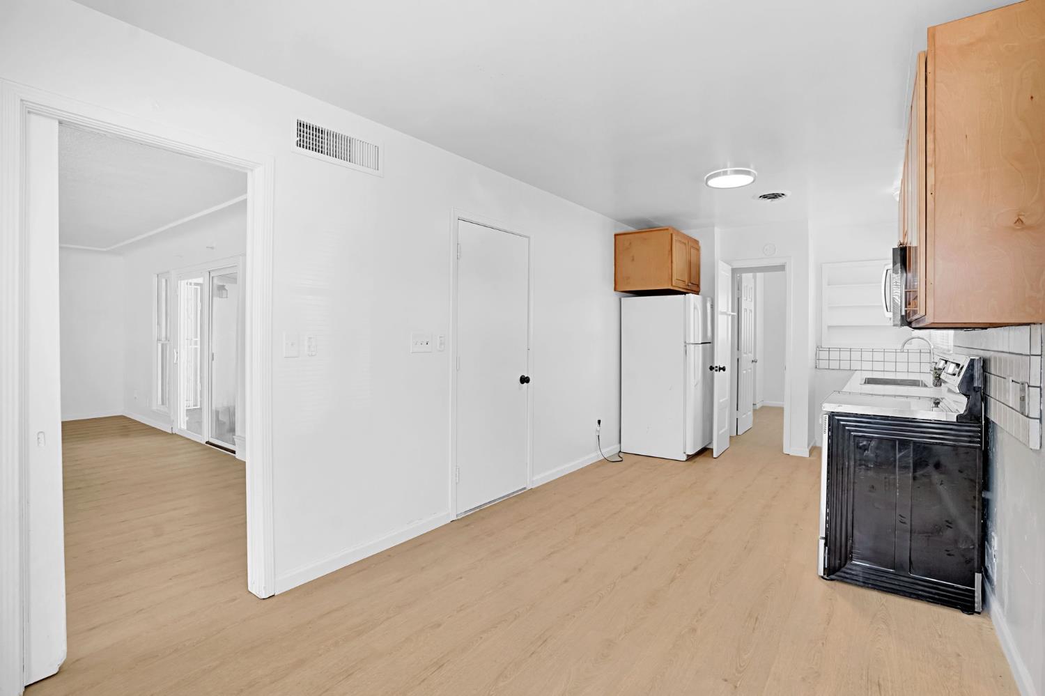2847 E Michigan, Fresno, CA 93703