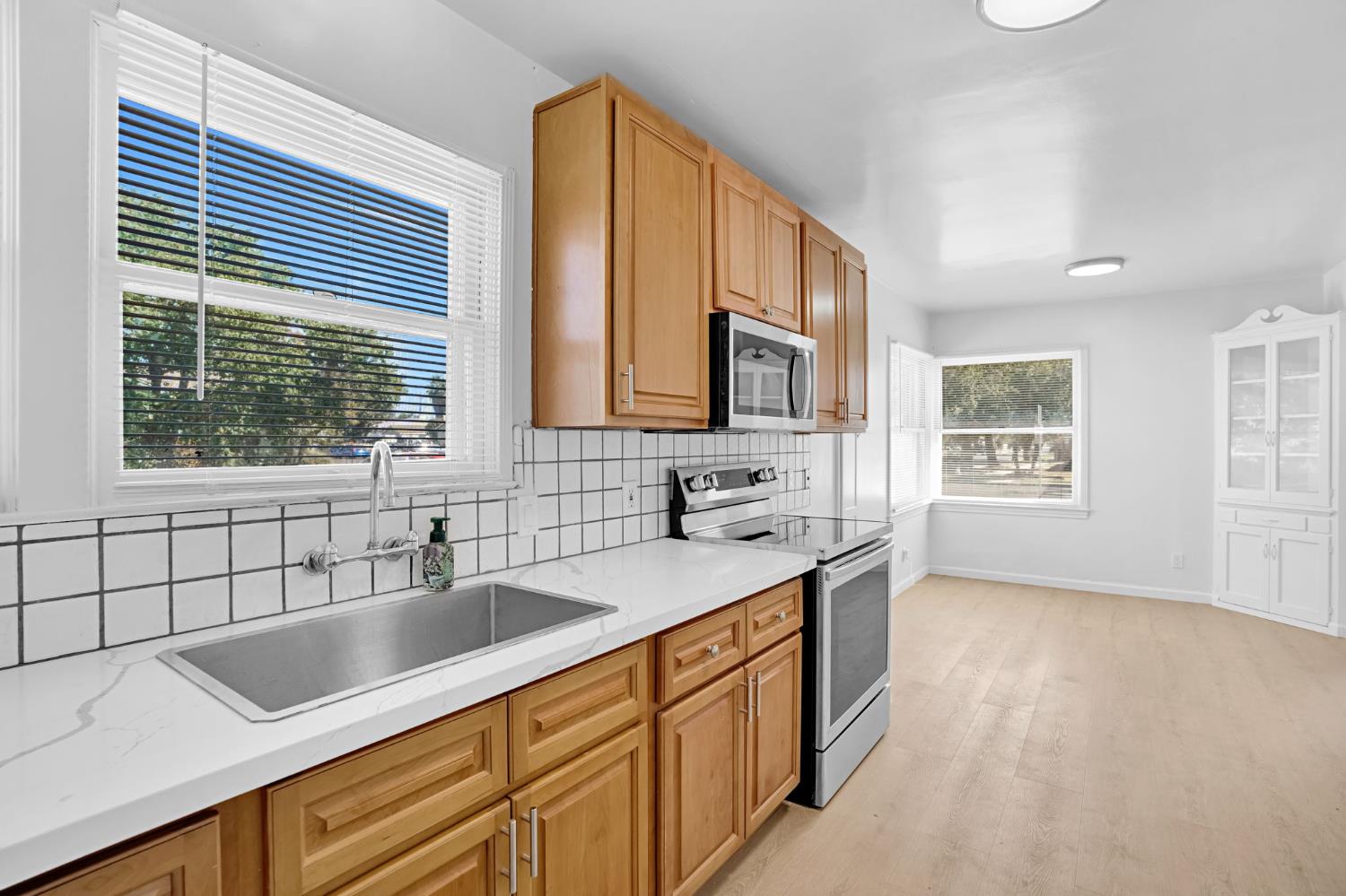 2847 E Michigan, Fresno, CA 93703