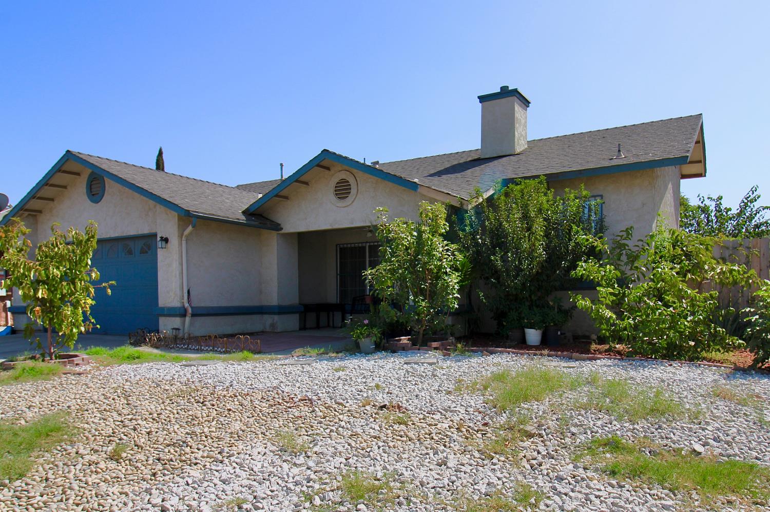 4918 E Burns Ave, Fresno, CA 93725