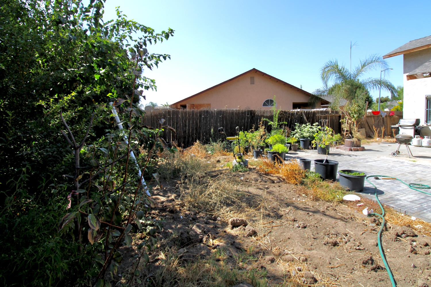 4918 E Burns Ave, Fresno, CA 93725