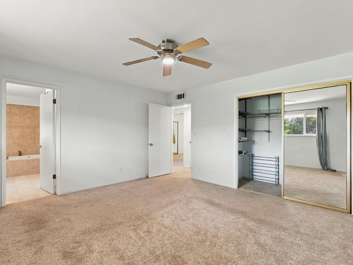 5170 E Huntington, Fresno, CA 93727