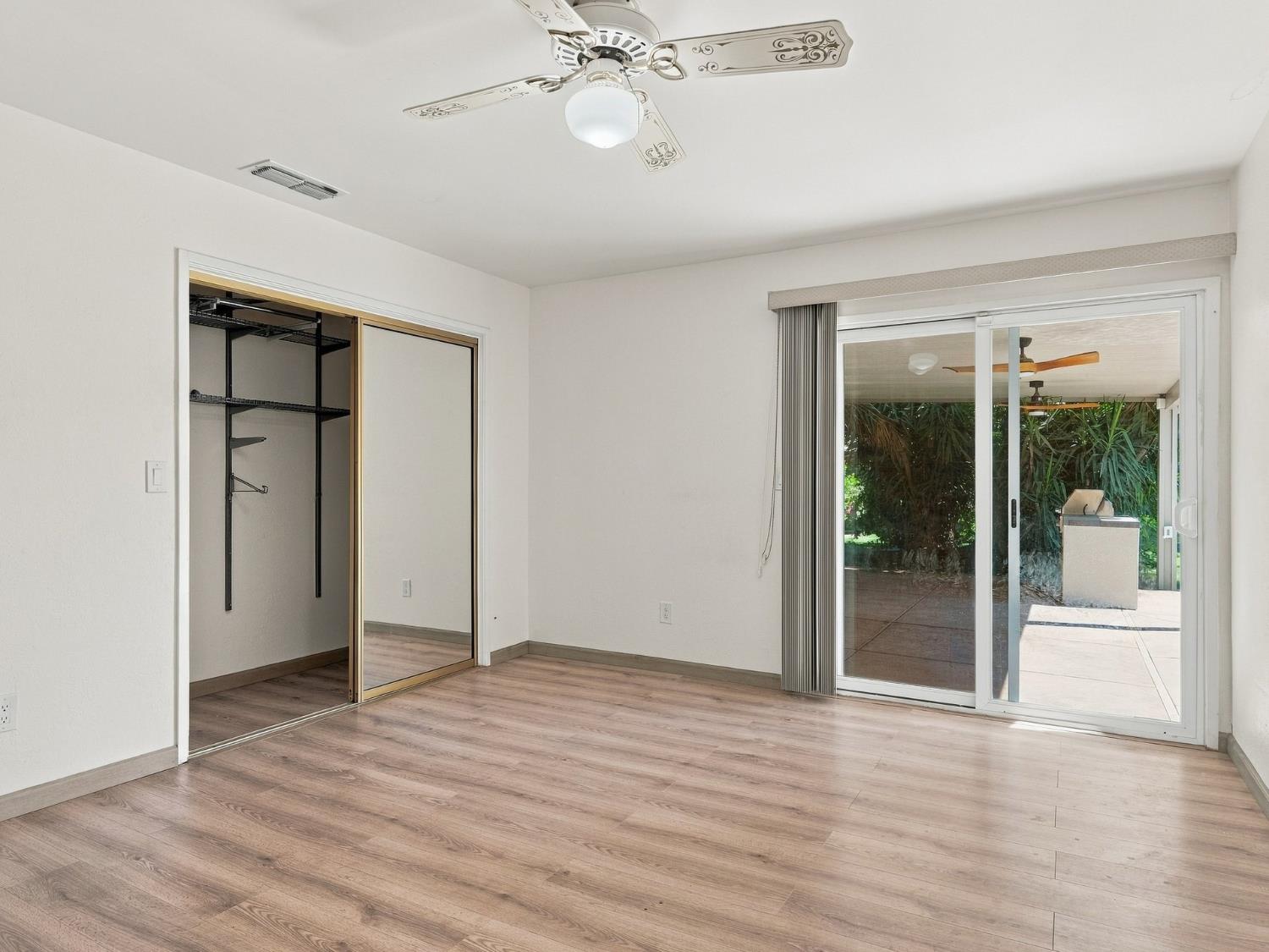 5170 E Huntington, Fresno, CA 93727