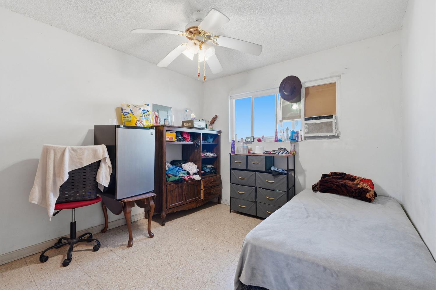 16420 Hudson Ave, Tulare, CA 93274