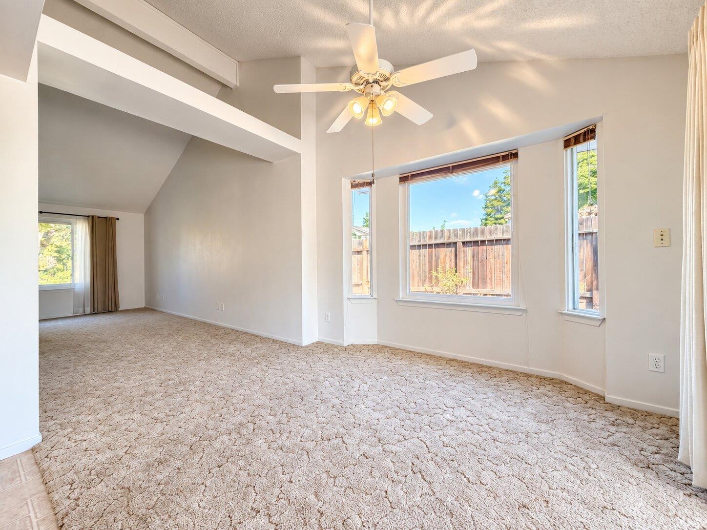 9570 N Archie Ave, Fresno, CA 93720