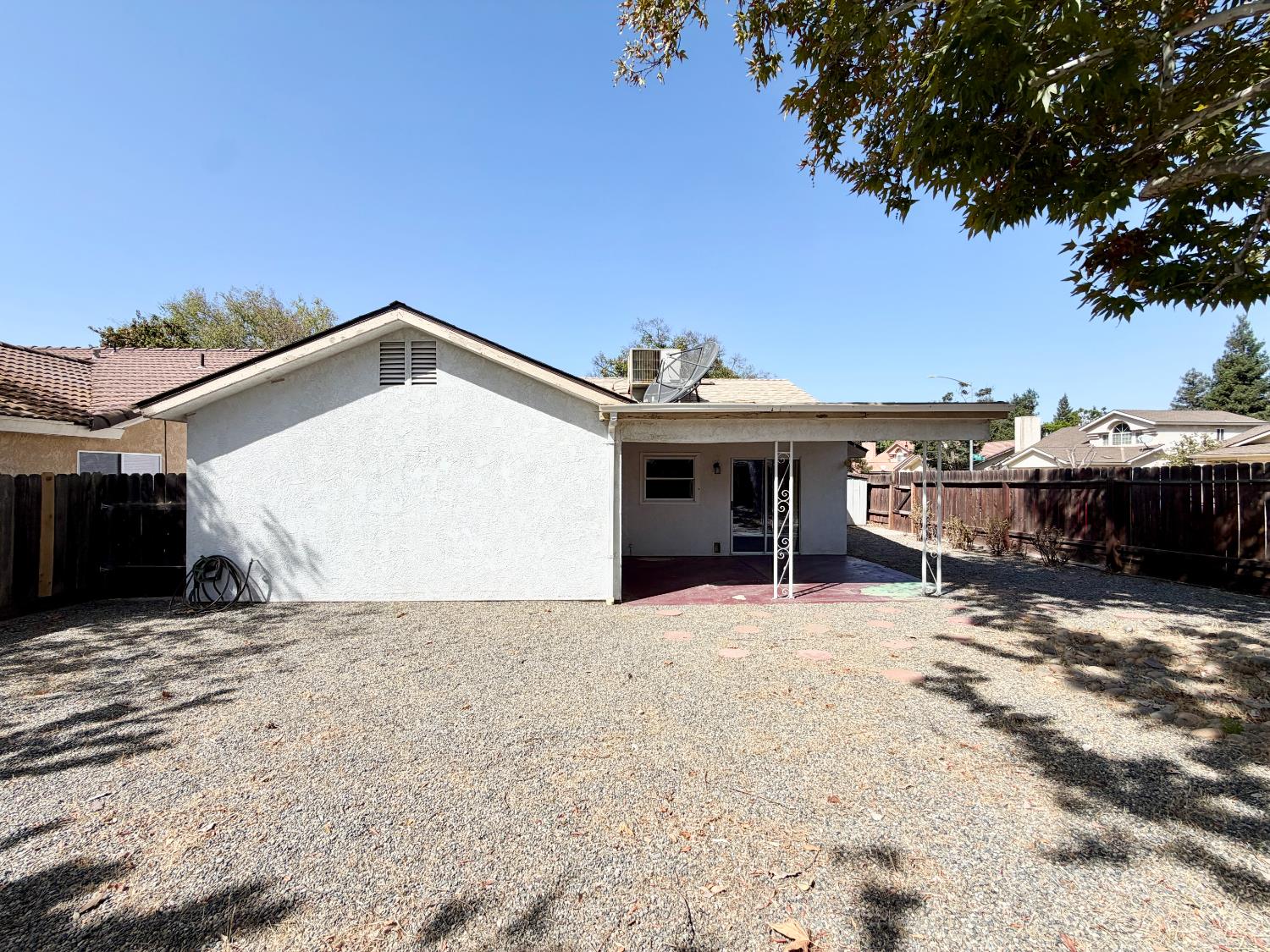 9570 N Archie Ave, Fresno, CA 93720