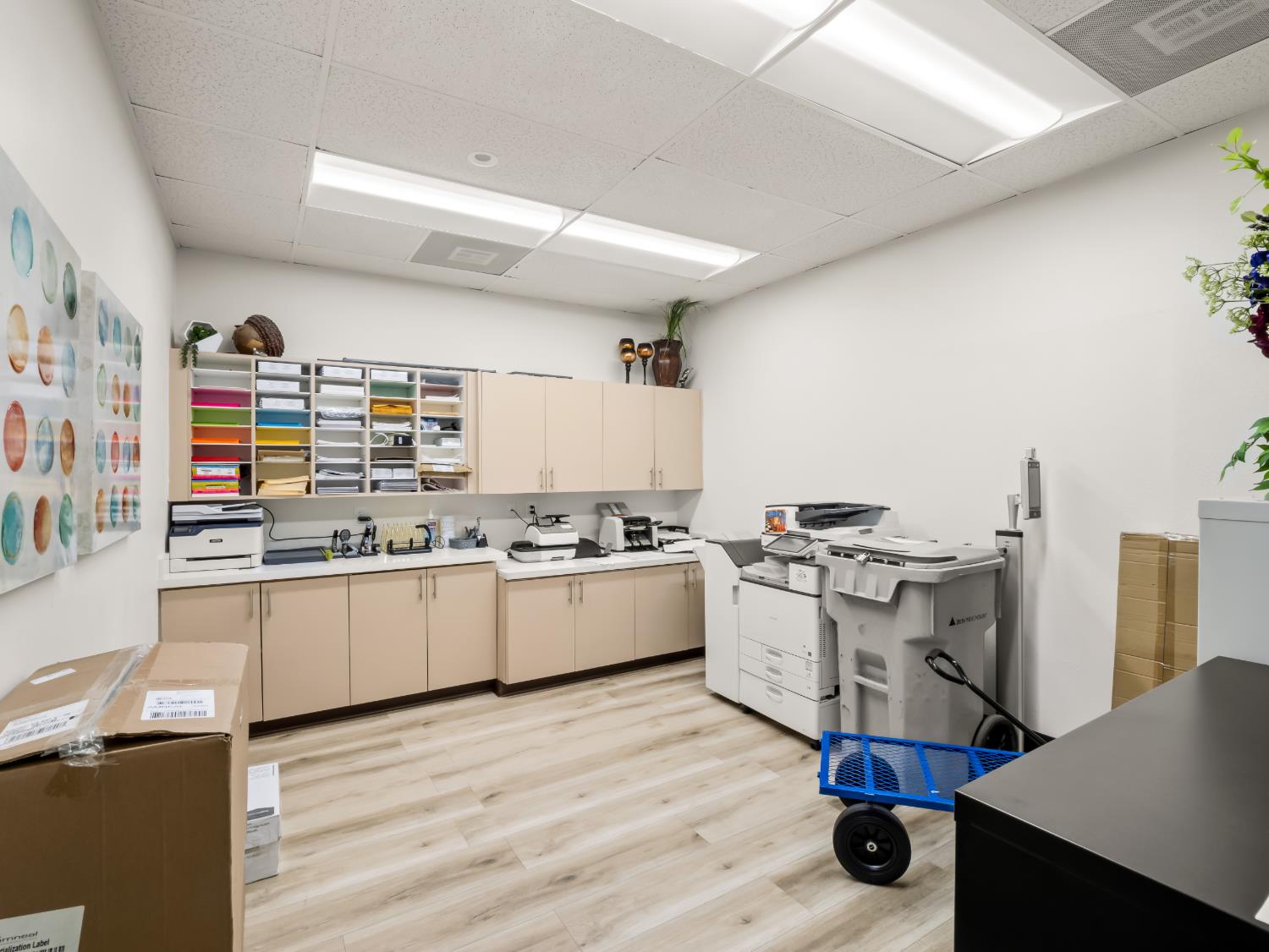 3040 N Fresno St, Fresno, CA 93703