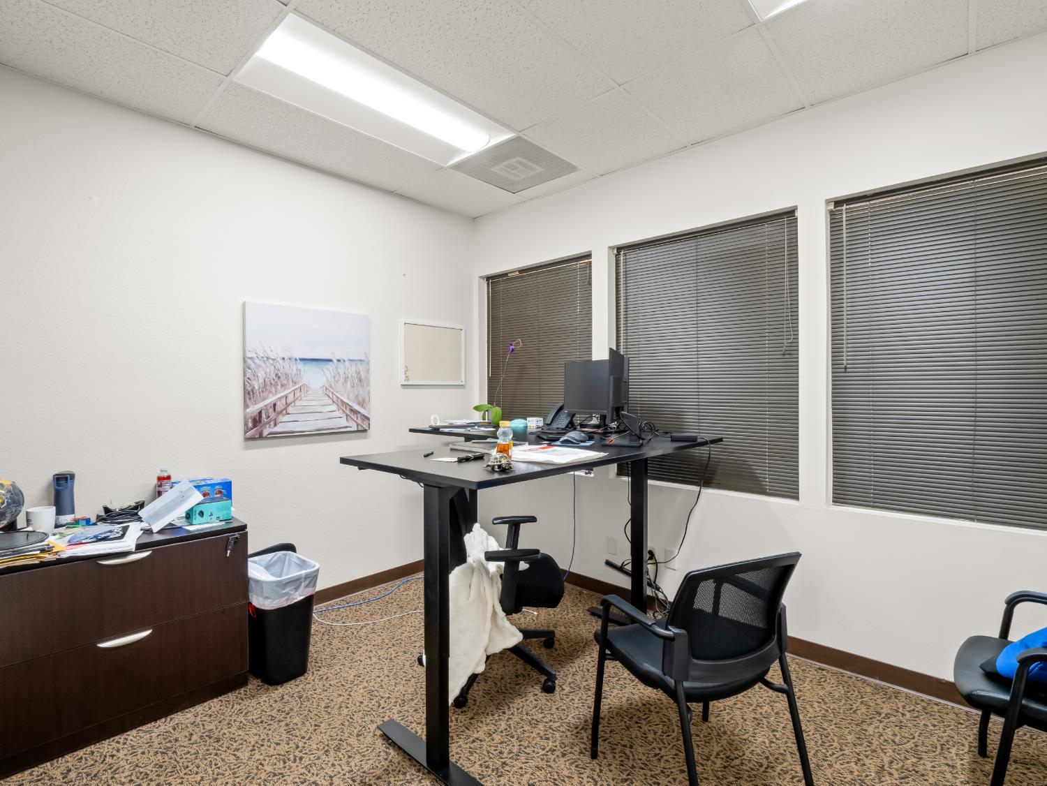 3040 N Fresno St, Fresno, CA 93703