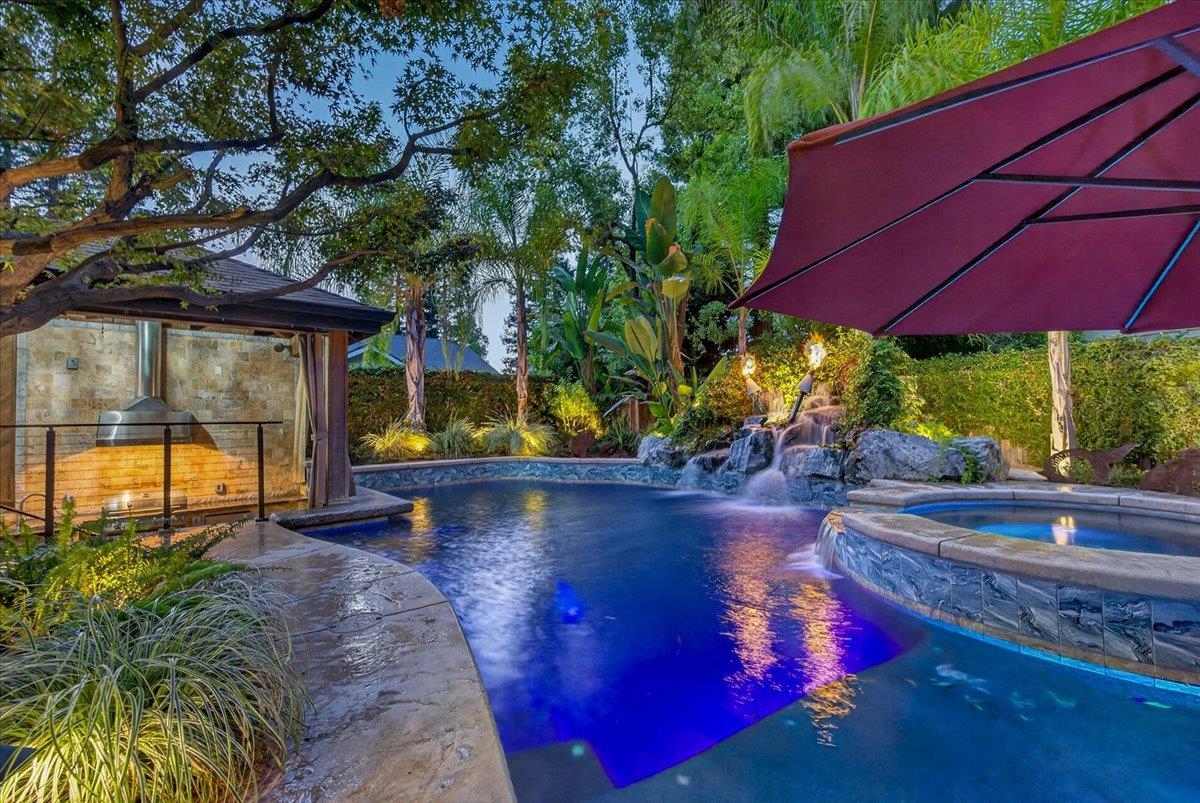 6495 N Vagedes Ave, Fresno, CA 93711