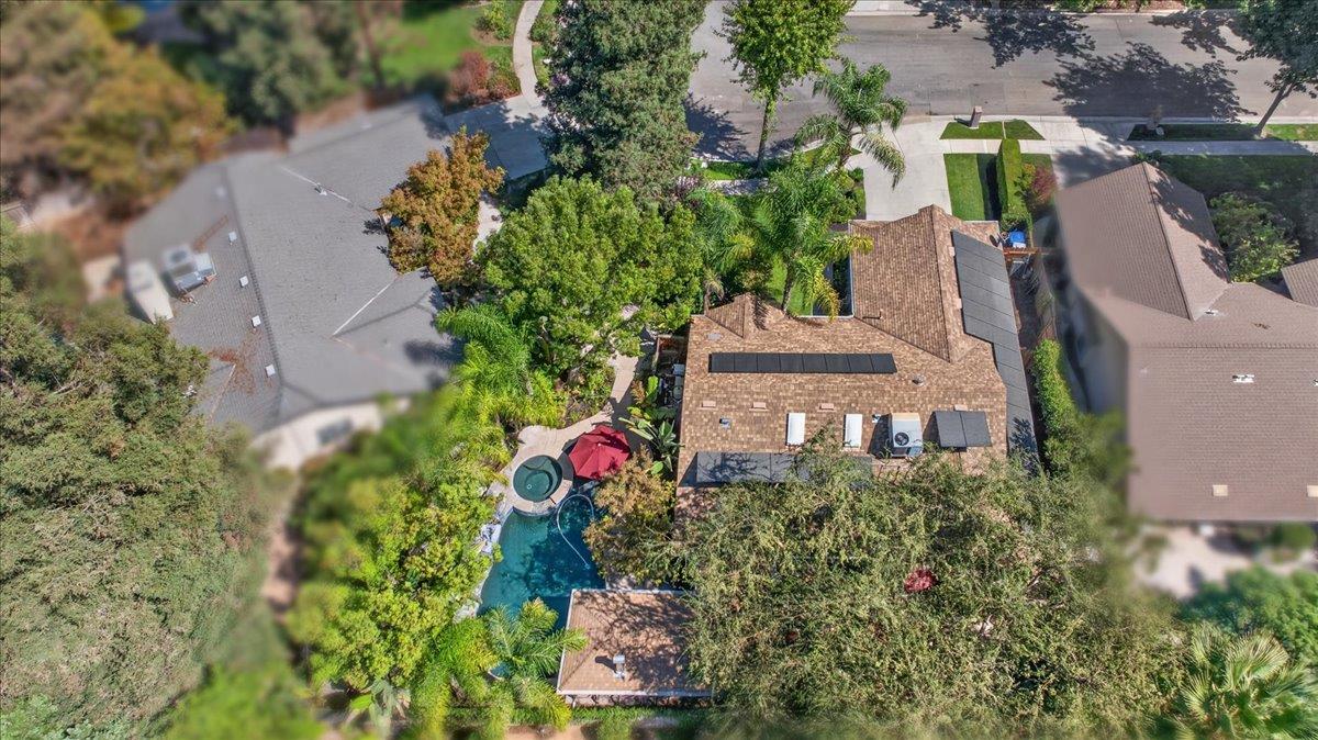 6495 N Vagedes Ave, Fresno, CA 93711