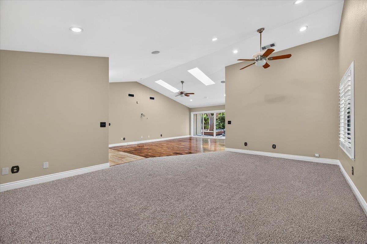 6495 N Vagedes Ave, Fresno, CA 93711