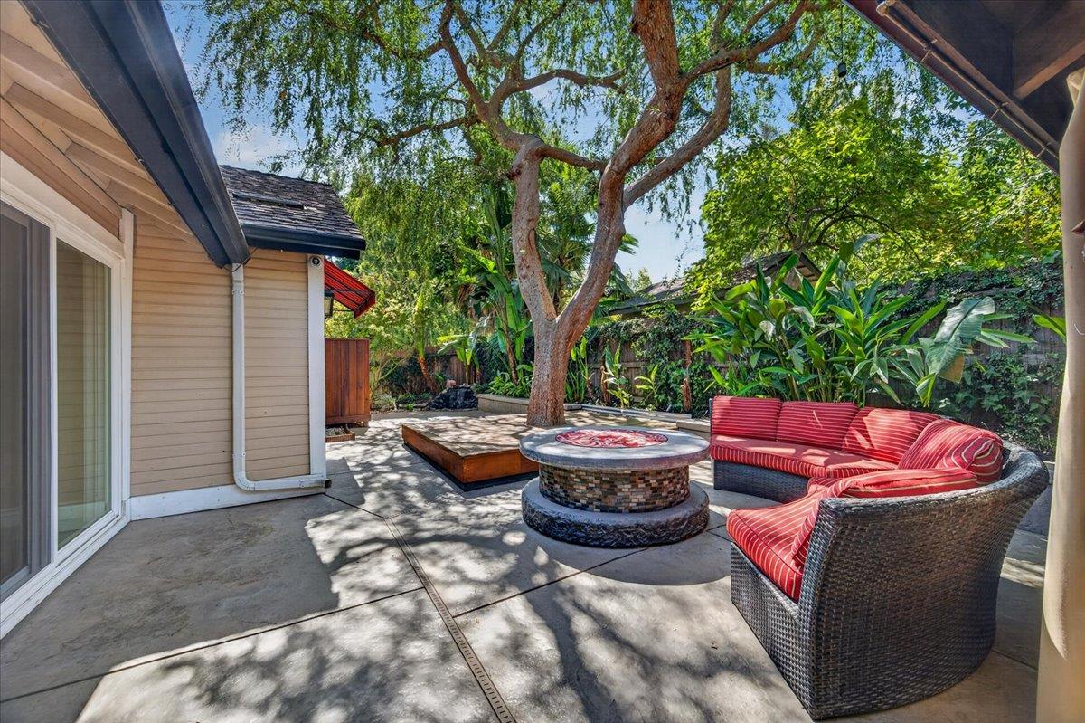 6495 N Vagedes Ave, Fresno, CA 93711