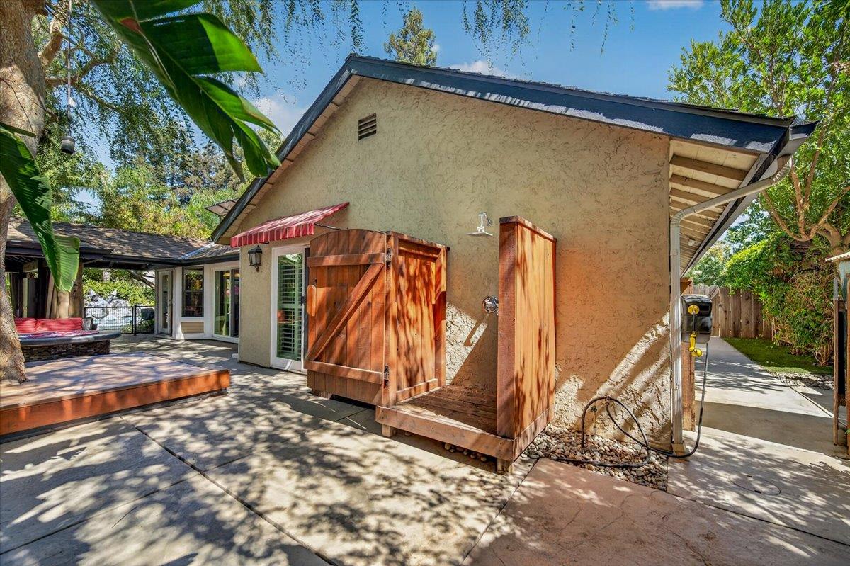 6495 N Vagedes Ave, Fresno, CA 93711