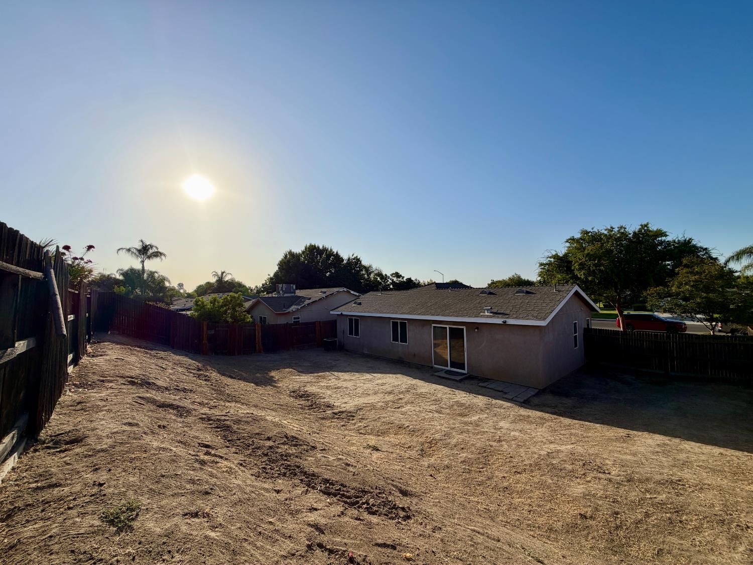 2412 Sycamore St, Selma, CA 93662