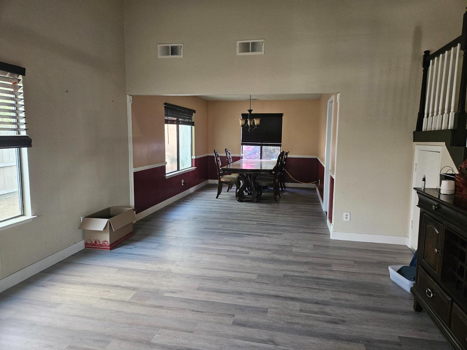 467 W Tenaya Ave, Clovis, CA 93619