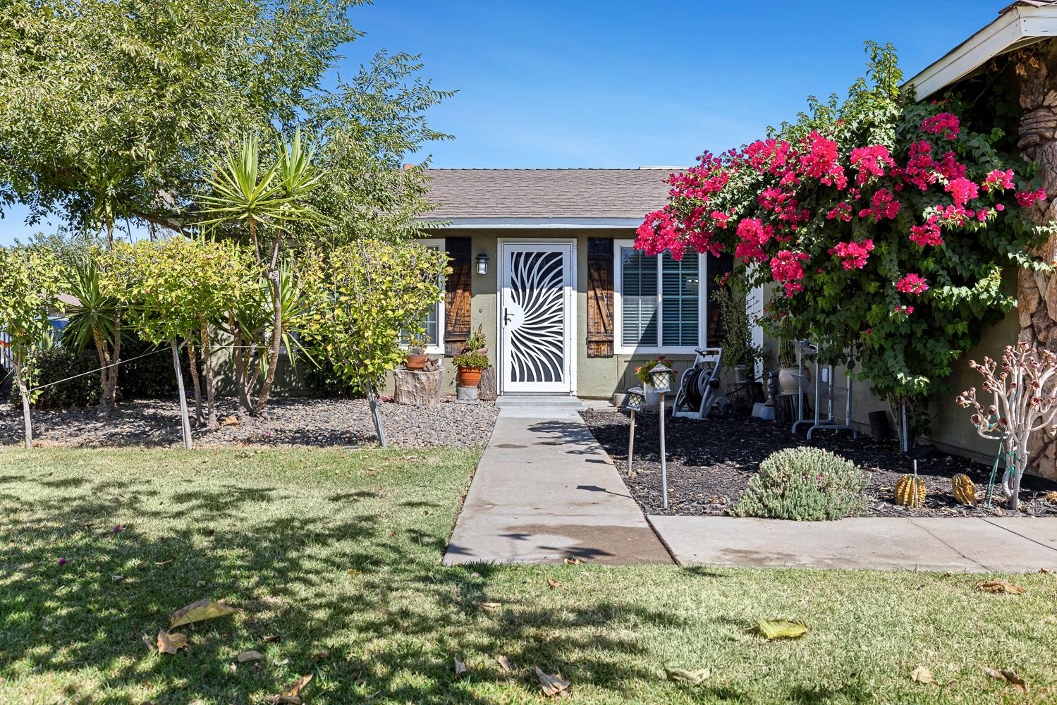 1301 Kennedy, Madera, CA 93638