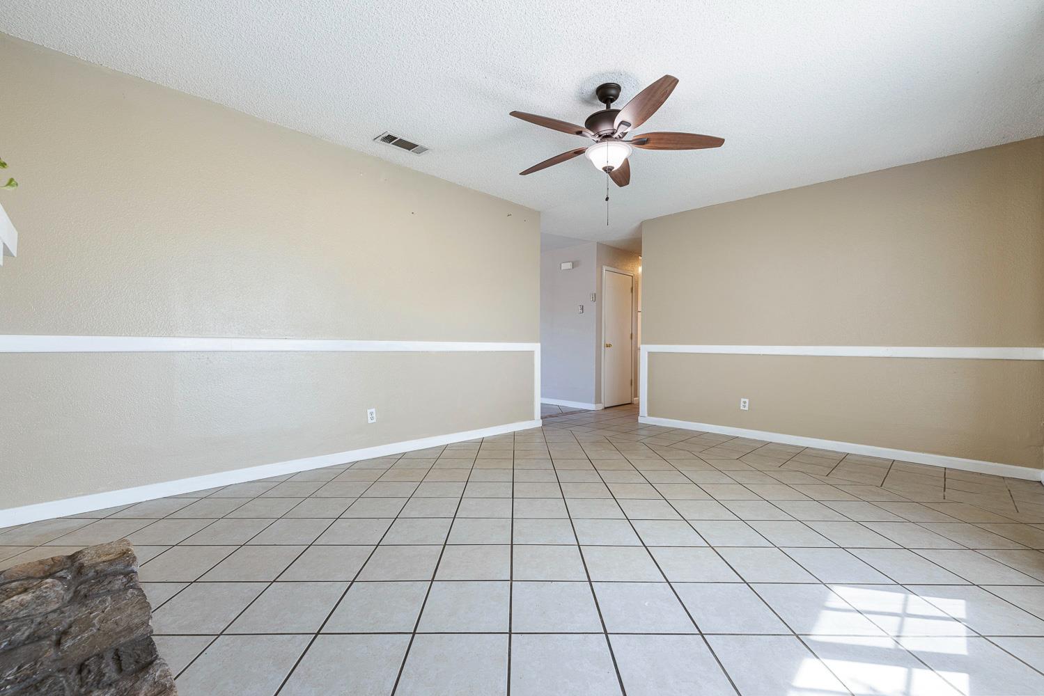 1301 Kennedy, Madera, CA 93638