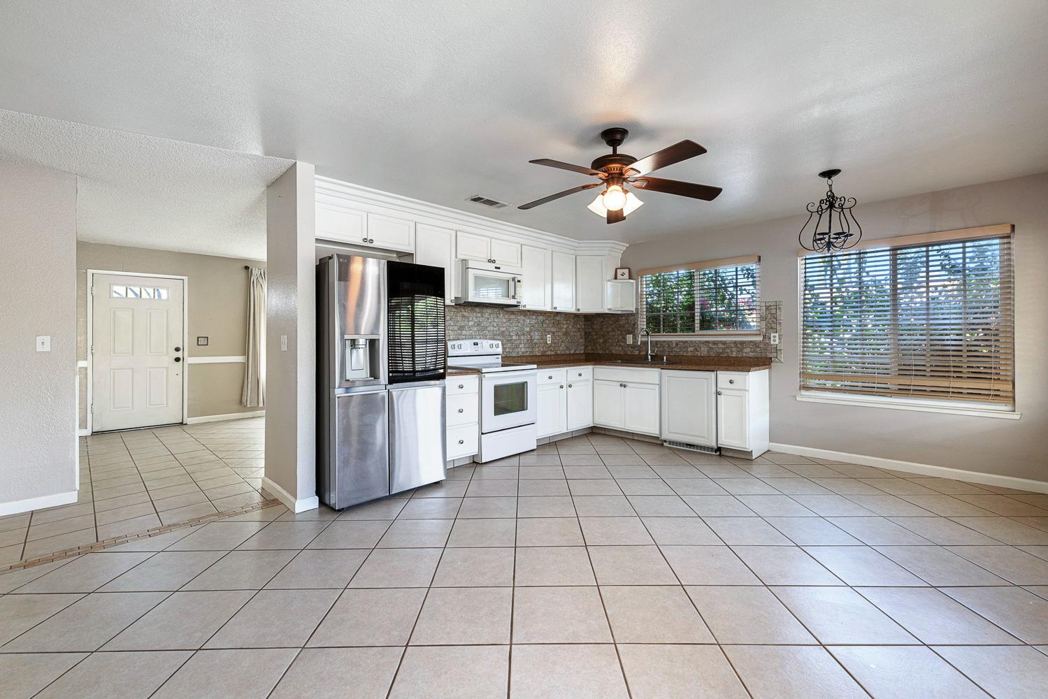 1301 Kennedy, Madera, CA 93638