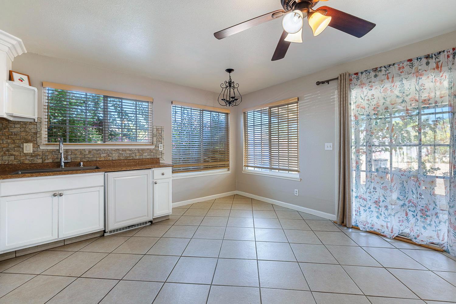 1301 Kennedy, Madera, CA 93638