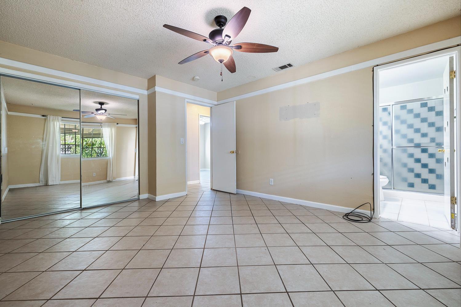 1301 Kennedy, Madera, CA 93638