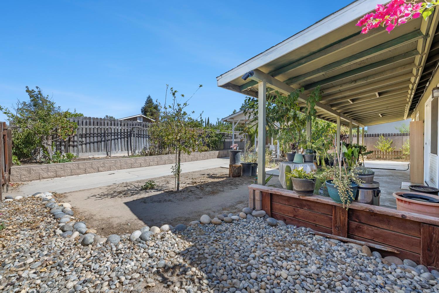 1301 Kennedy, Madera, CA 93638