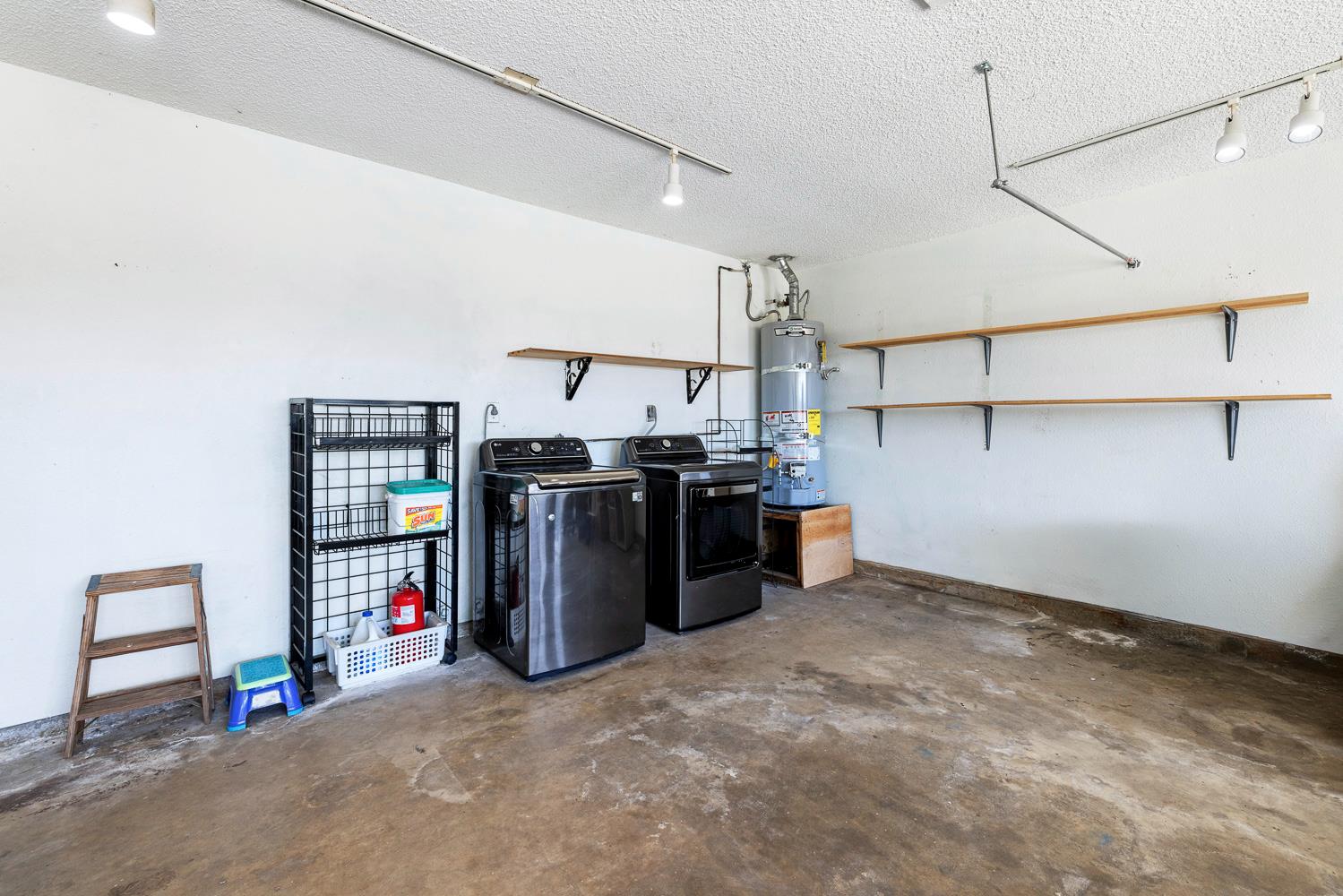 1301 Kennedy, Madera, CA 93638