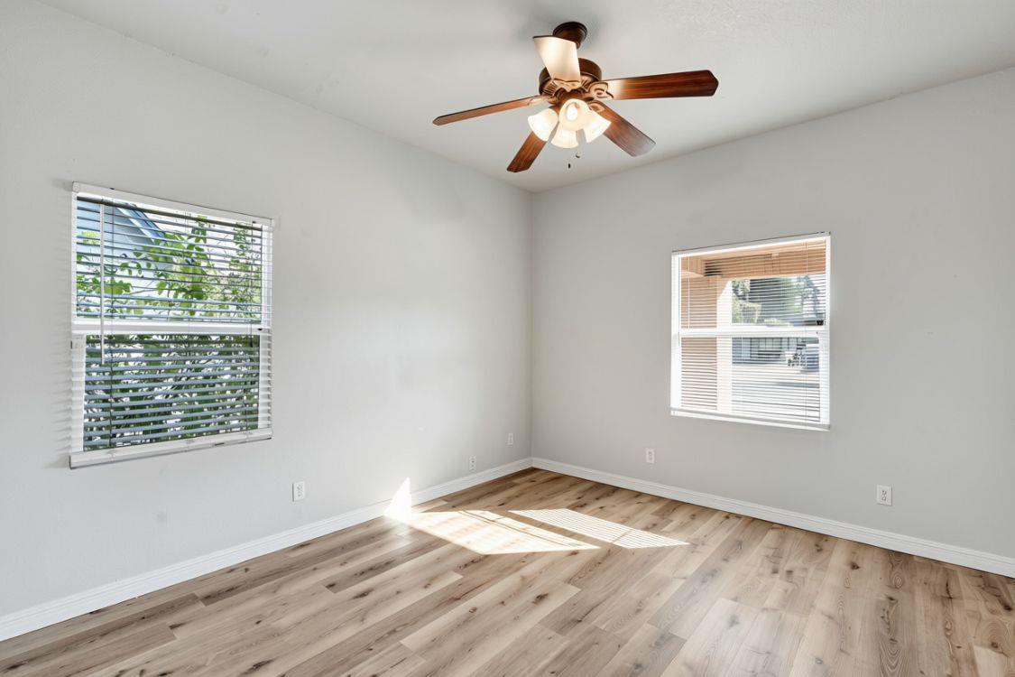 1409 N Roosevelt Ave, Fresno, CA 93728