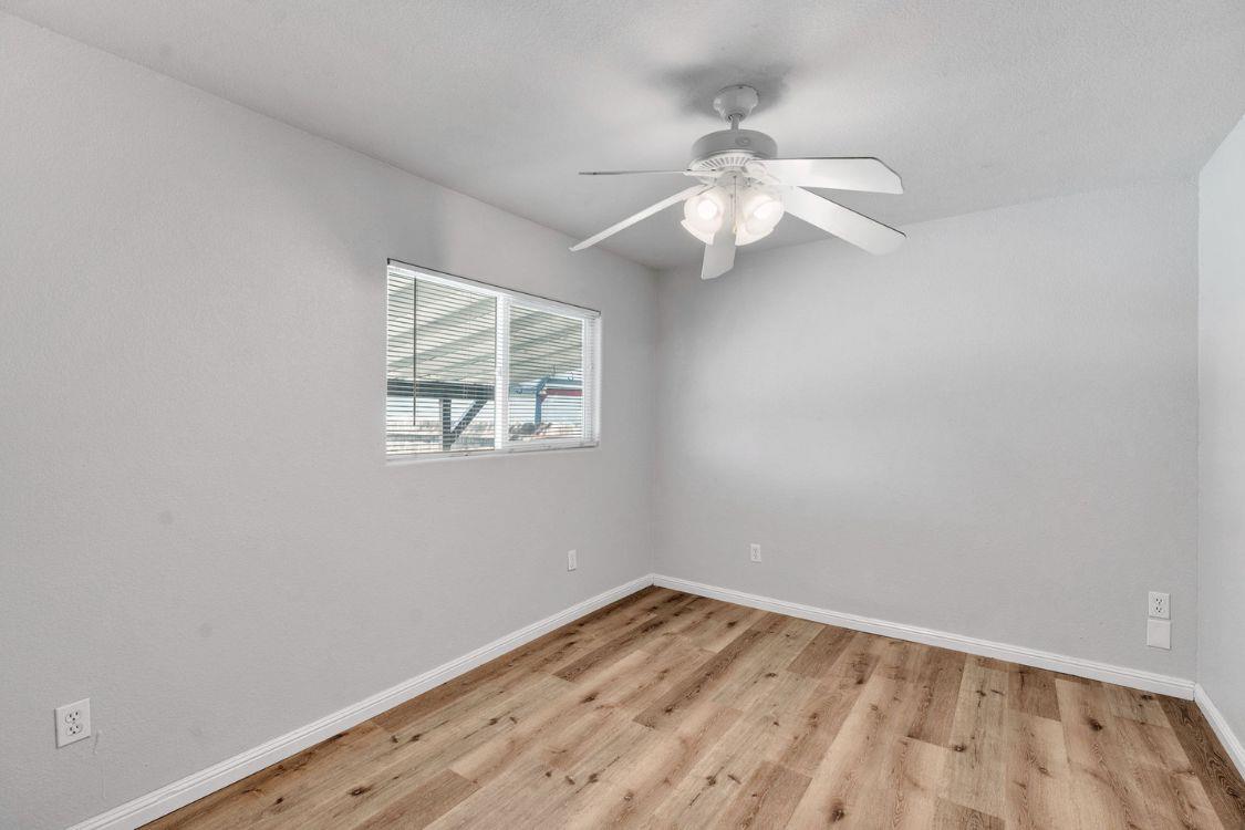 1409 N Roosevelt Ave, Fresno, CA 93728
