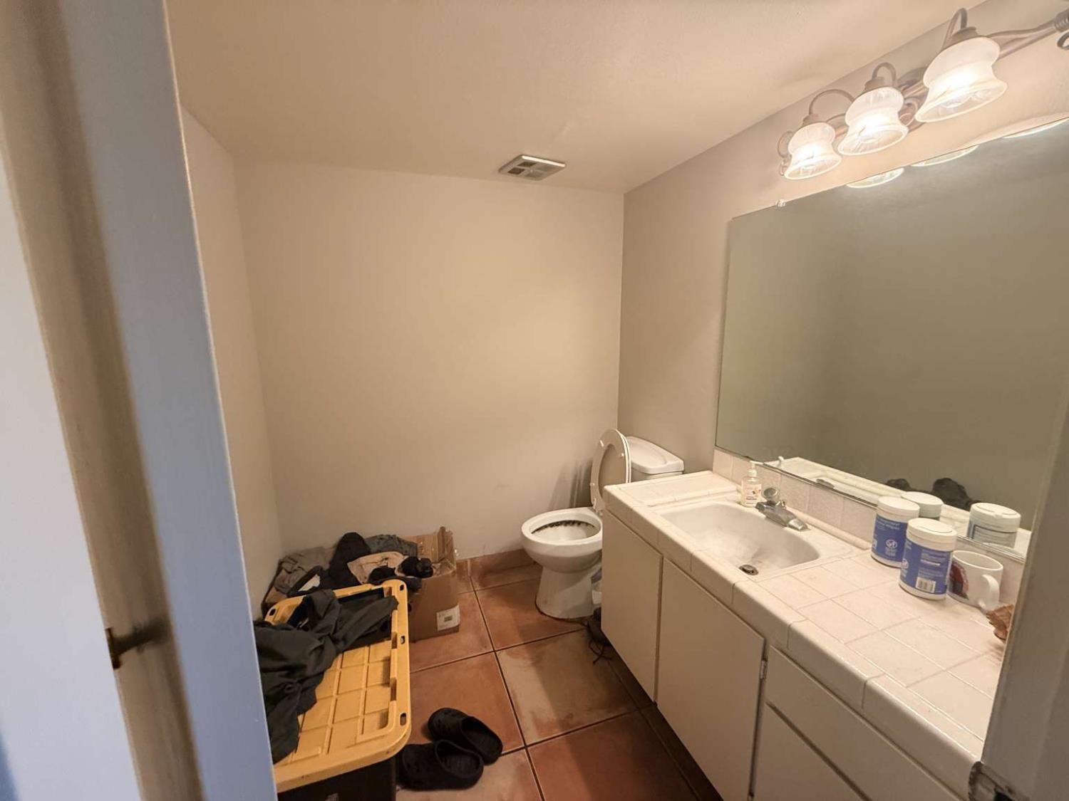 4919 N Millbrook Ave #116, Fresno, CA 93726